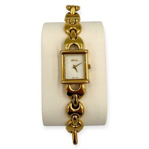 GUCCI 1800L Gold Plated Chain Bracelet Watch White Dial Swiss Quartz